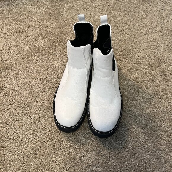 Sincerely Jules Boots - Picture 1 of 4